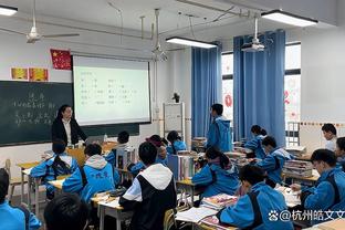 这小子真硬！霍姆格伦半场送5记大帽 9中5得到12分3篮板2助攻